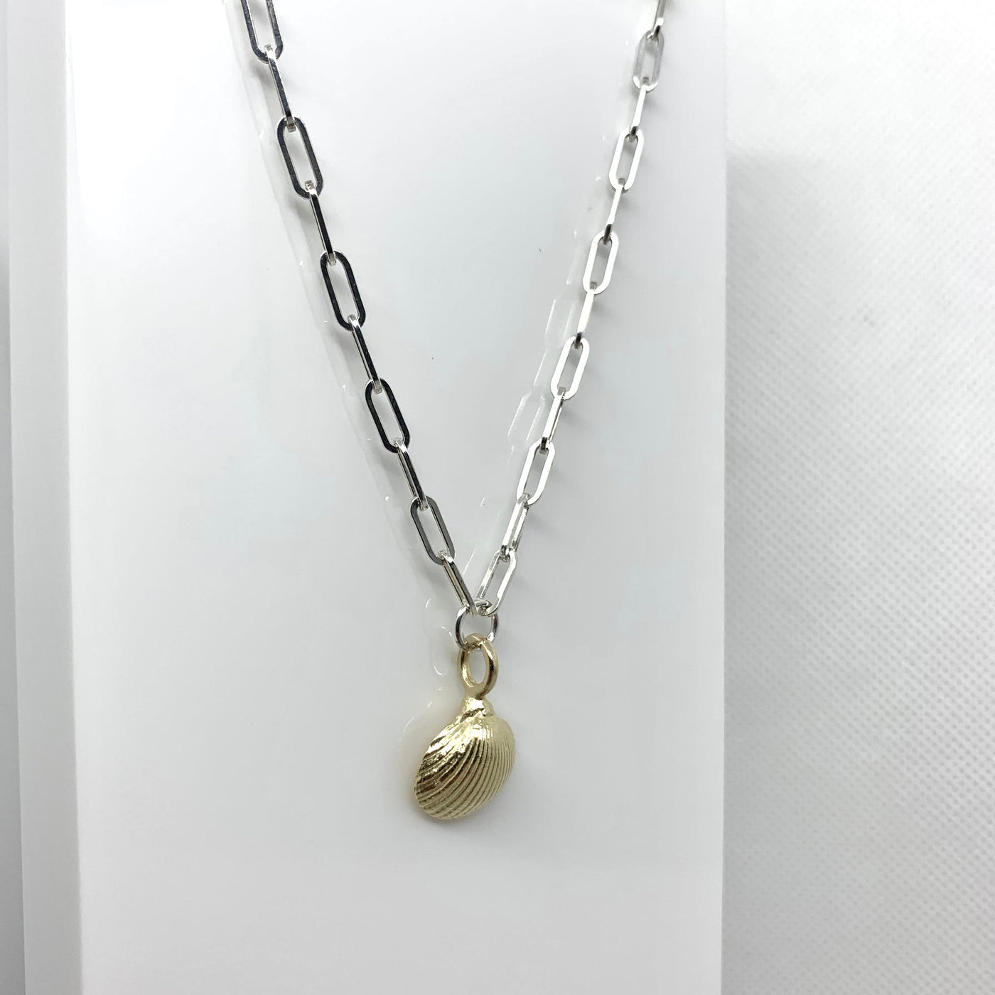 Gold Mini Clam Shell Trace Silver Chain Necklace